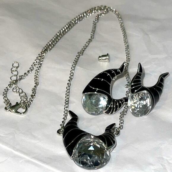 Horned Necklace and Post Earring Set - Picture 1 of 2